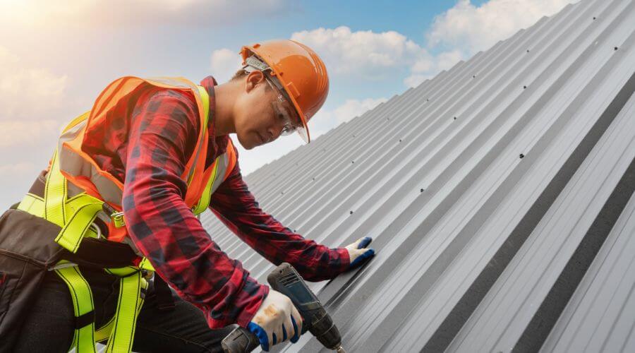 Professional residential roofers in McNabb, IL